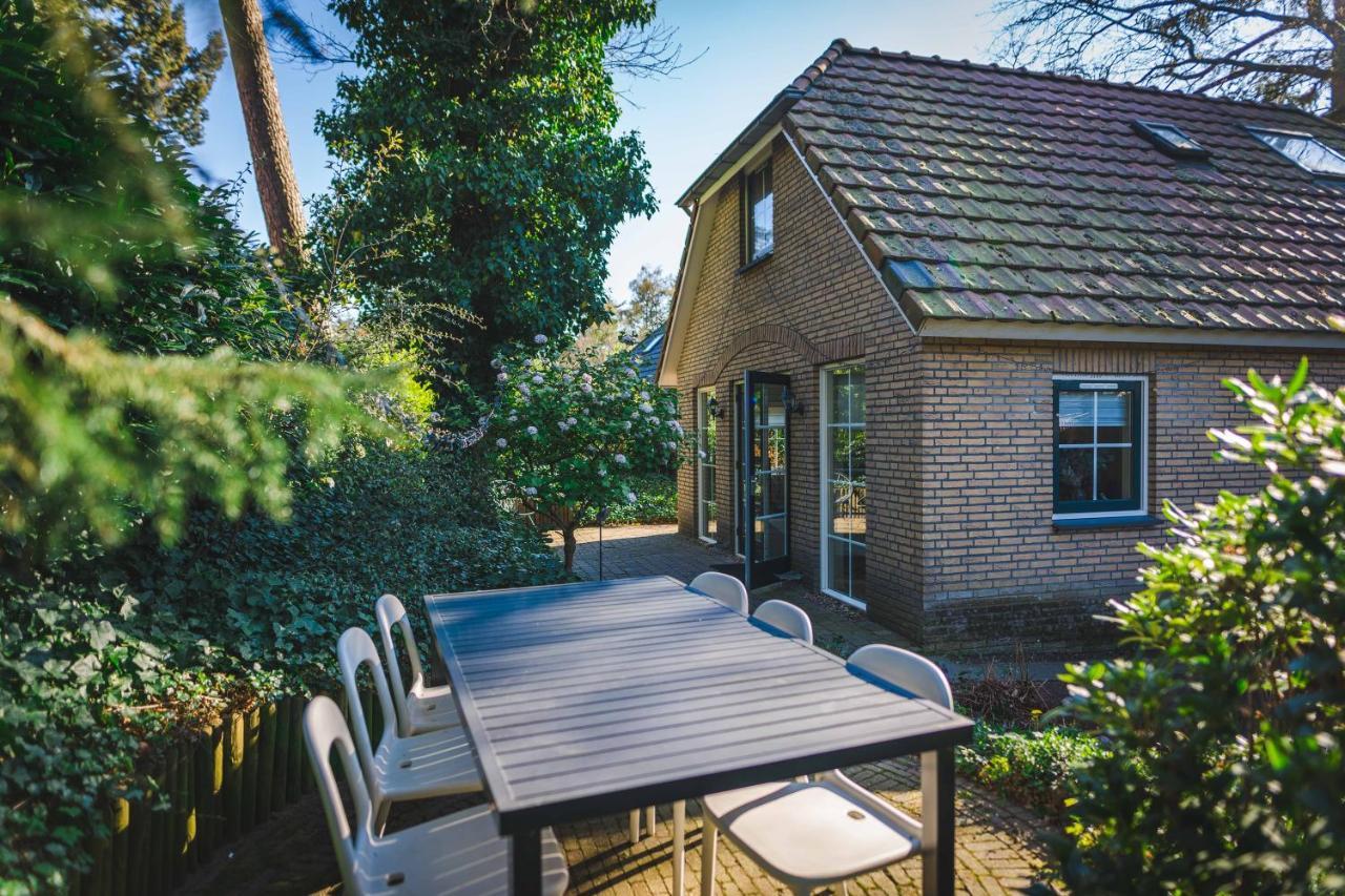 Luxe Vakantiehuis In Het Bos Met Jacuzzi En Sauna 룬터렌 외부 사진